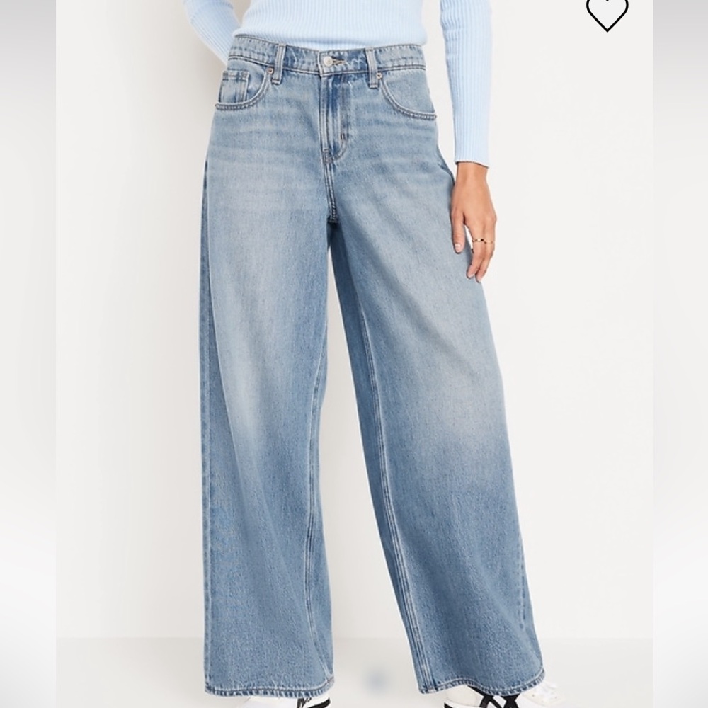 Old Navy Mid-Rise Baggy Wide Leg 
Light Wash